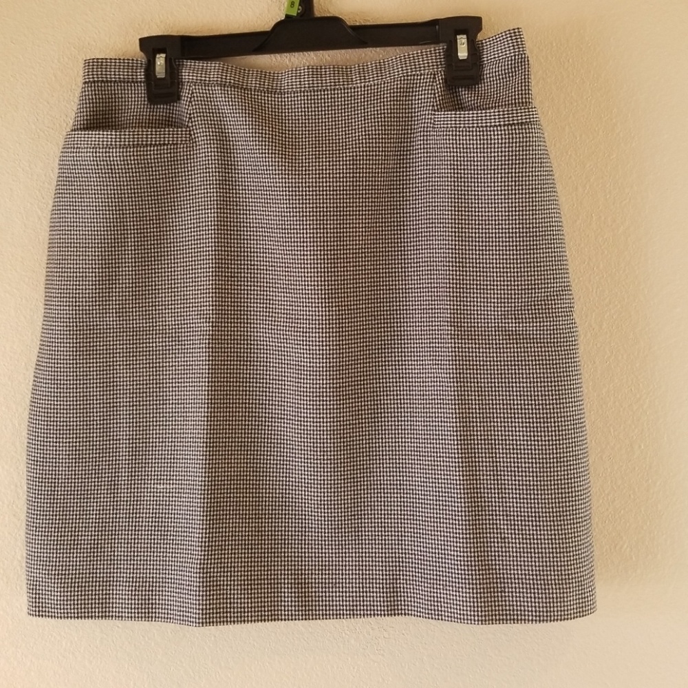 ❣Worthington Houndstooth Fully Lined Career Skirt❣